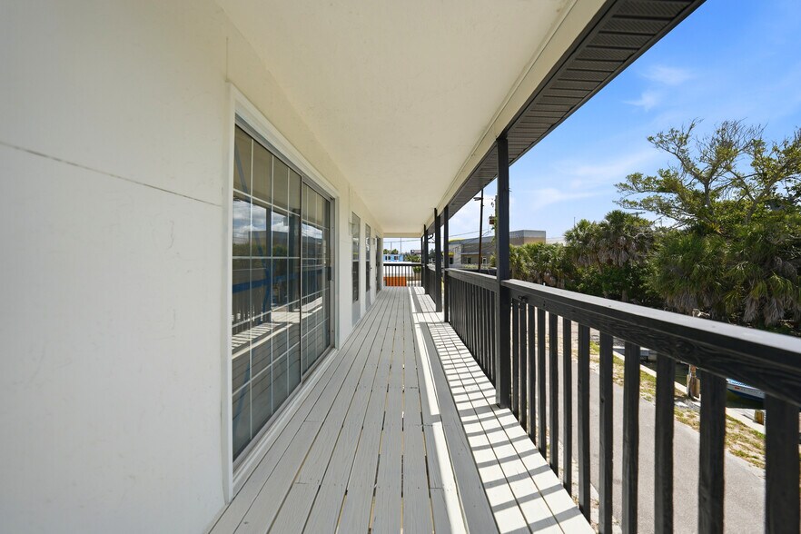More Photos Of 1261 Beach Rd, Englewood Storefront Retail Residential For Sale