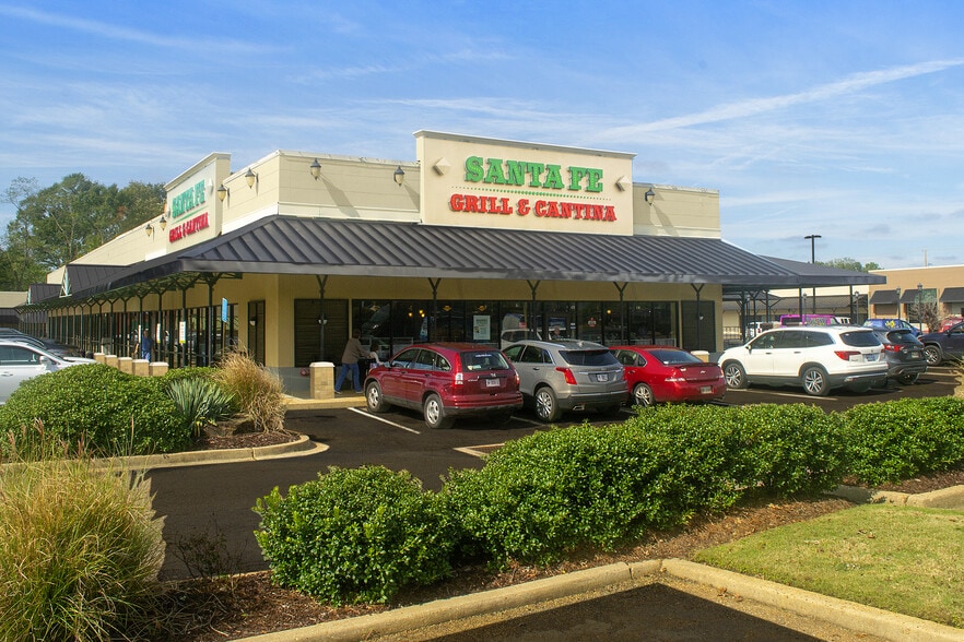 More Photos Of 731 S Pear Orchard Rd, Ridgeland Storefront For Lease