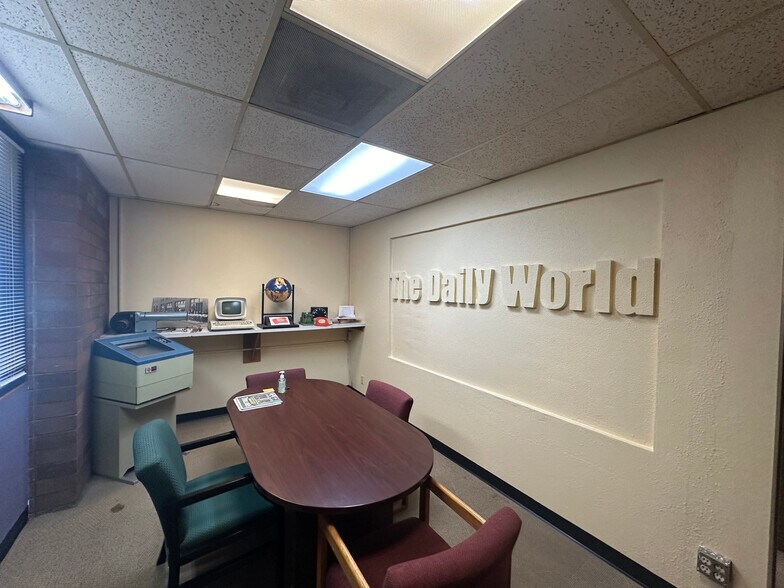 More Photos Of 315 S Michigan St, Aberdeen Office For Sale