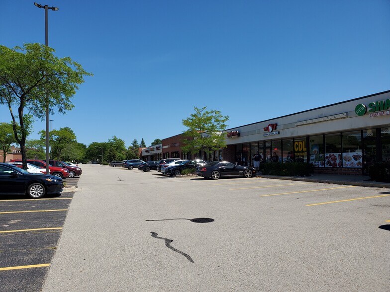 More Photos Of 2203-2241 W Schaumburg Rd, Schaumburg Unknown For Lease
