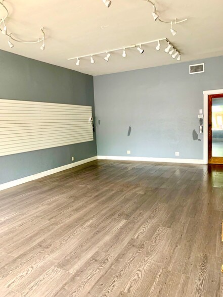More Photos Of 6549 Pardall Rd, Goleta Storefront Retail Residential For Lease