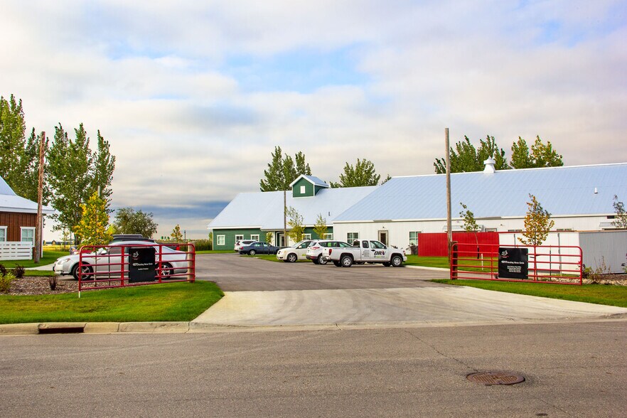 More Photos Of 4844 Rocking Horse Cir S, Fargo Office For Lease