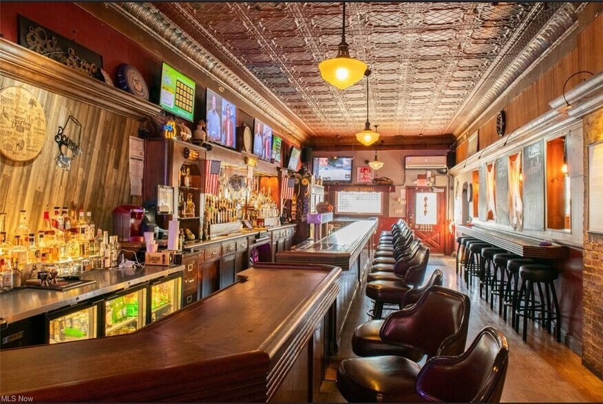 More Photos Of 2716 Mahoning Ave, Youngstown Restaurant For Sale