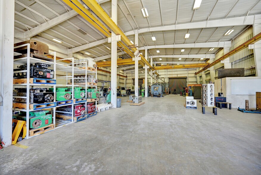 More Photos Of 2110 W 44th St, Odessa Industrial For Sale