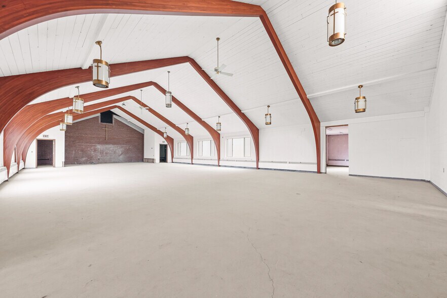 More Photos Of 7000 Ridge Rd, Parma Religious Facility For Sale