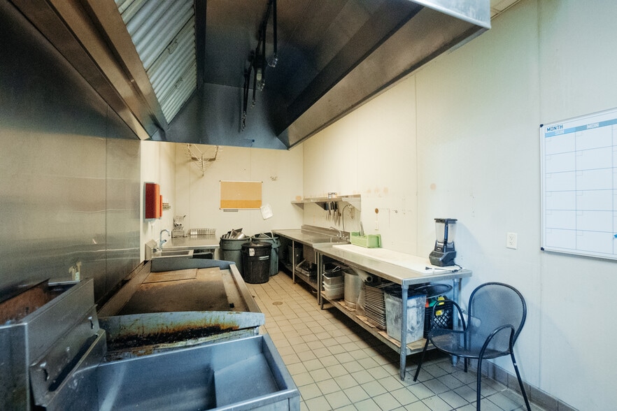 More Photos Of 525 N Peters Ave, Fond Du Lac Unknown For Lease