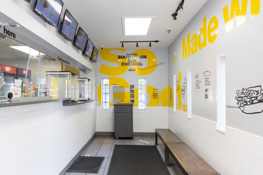 More Photos Of 112 E 71st St, Chicago Restaurant For Sale