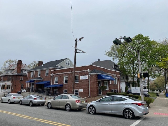 Primary Photo Of 675 Broadway, Paterson Medical For Sale
