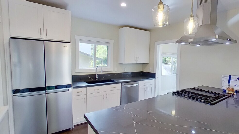 More Photos Of 2019 Castillo St, Santa Barbara Multifamily For Sale