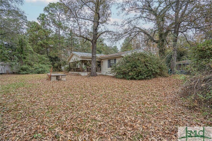 More Photos Of 895 W Highway 80, Eden General Retail For Sale