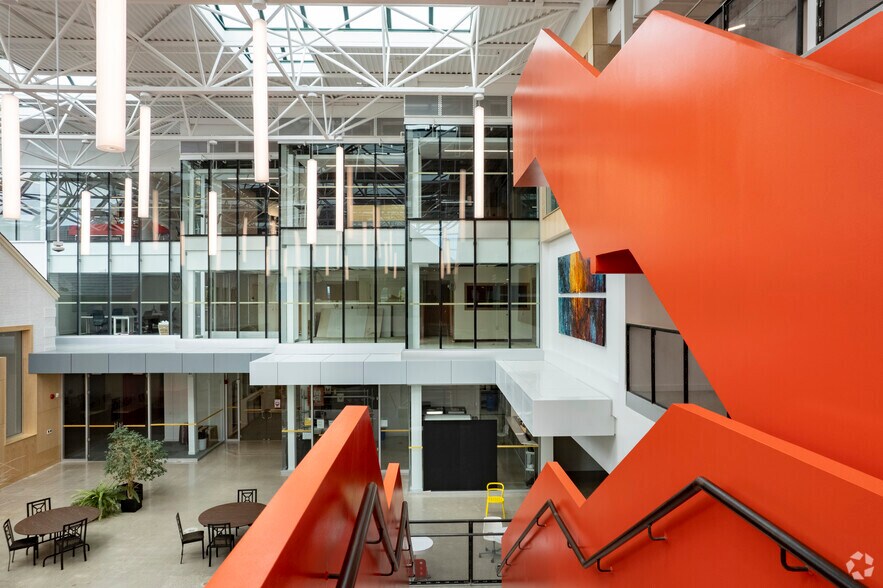 More Photos Of 1295 North Service Rd, Burlington Office For Lease