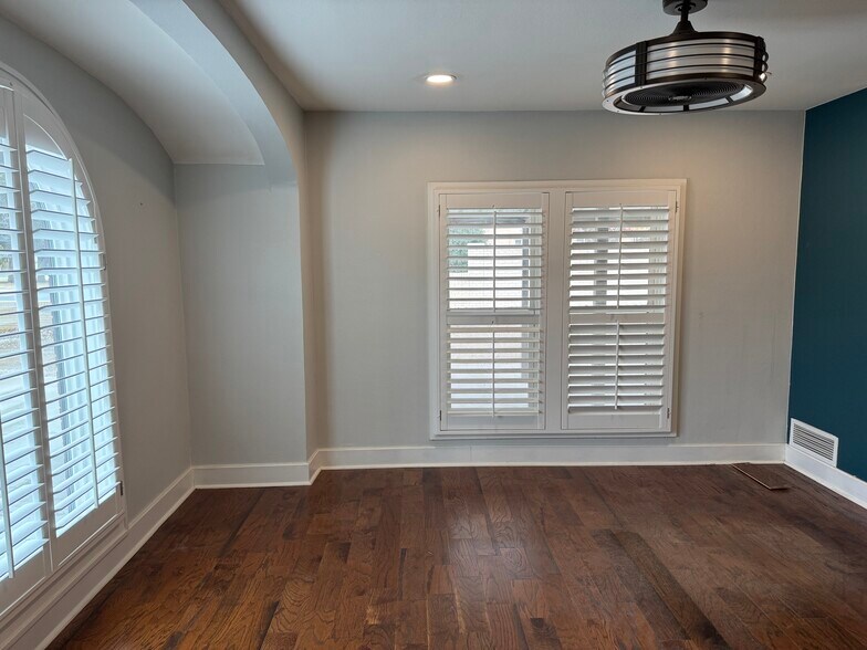 More Photos Of 102 S G St, Midland Loft Creative Space For Sale