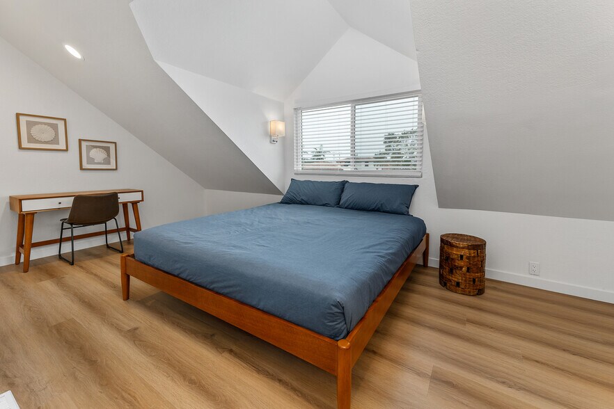 More Photos Of 813 Isthmus Ct, San Diego Apartments For Sale