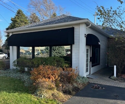 More Photos Of 7536-7540 Mentor Ave, Mentor Storefront Retail Office For Lease