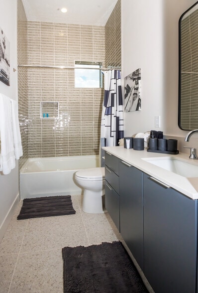 More Photos Of 6900 East 1st Ave, Scottsdale Apartments For Sale