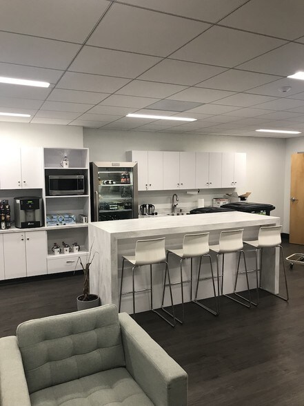 More Photos Of 142 Temple St, New Haven Medical For Lease