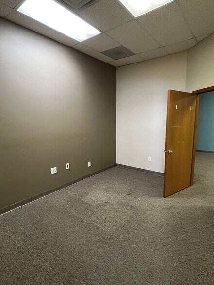 More Photos Of 3000 Milton Ave, Janesville Unknown For Lease