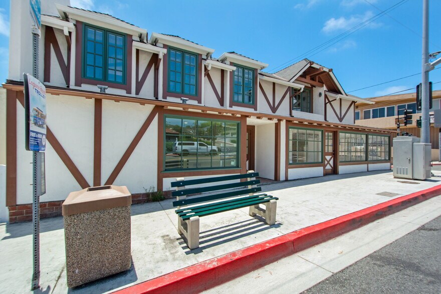 More Photos Of 2007 S Coast Hwy, Laguna Beach Storefront Retail Residential For Lease