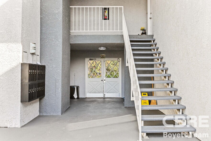 More Photos Of 6643 Haskell Ave, Van Nuys Apartments For Sale