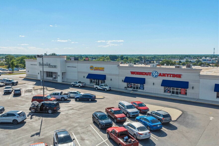More Photos Of 100 Cumberland Plz, Crossville Unknown For Lease