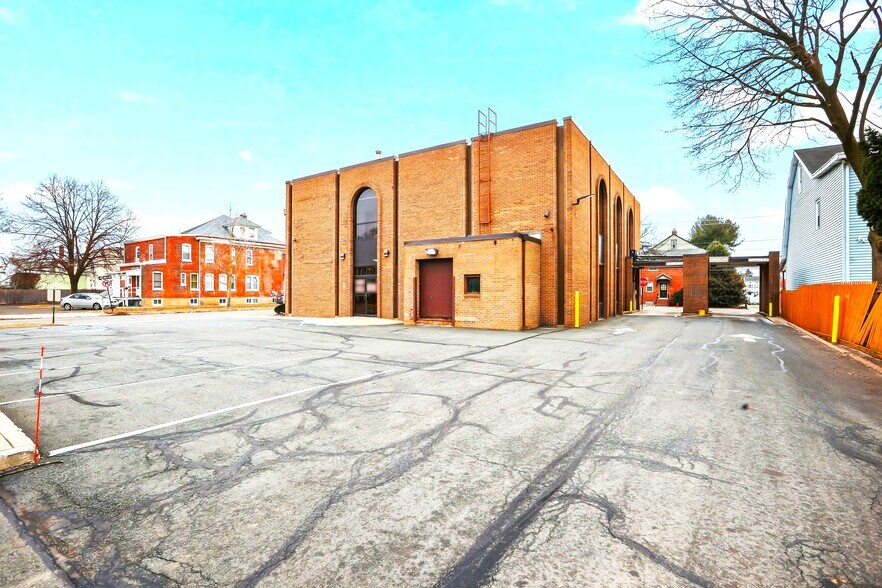 More Photos Of 1300 Hamilton Ave, Trenton Bank For Sale