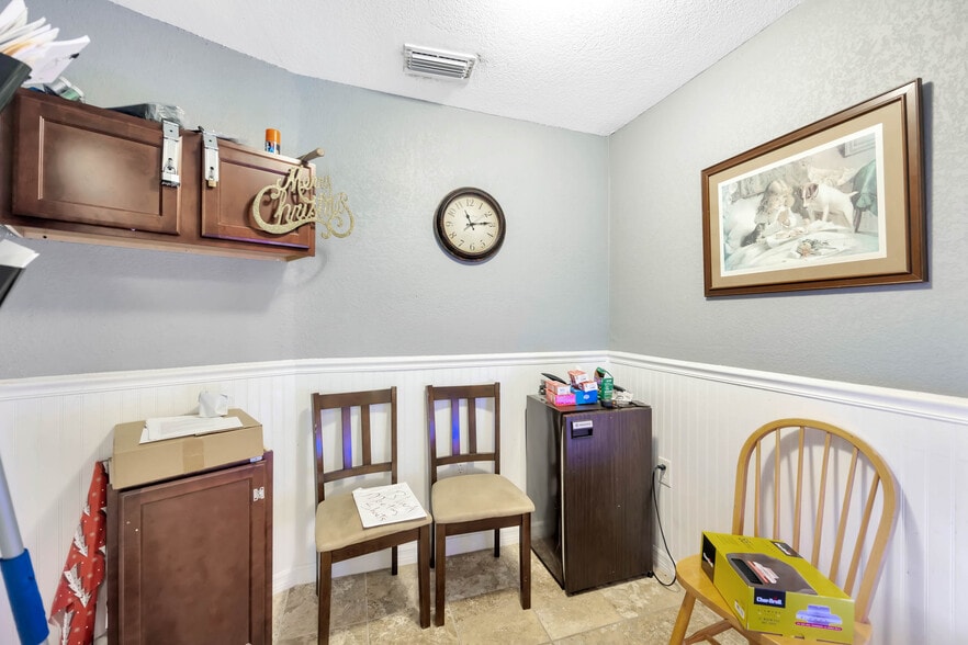 More Photos Of 1920 E Osborne Ave, Tampa Assisted Living For Sale