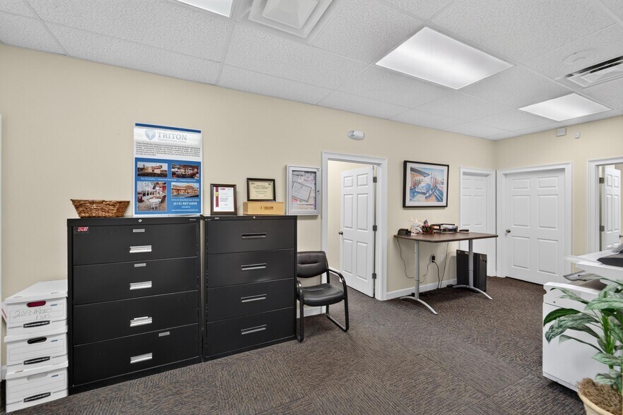 More Photos Of , Tampa Office For Sale