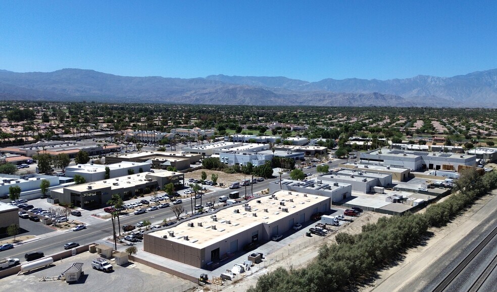 More Photos Of 77700 Enfield Ln, Palm Desert Warehouse For Lease