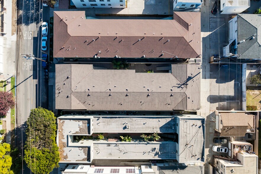 More Photos Of 3020 E 3rd St, Long Beach Apartments For Sale