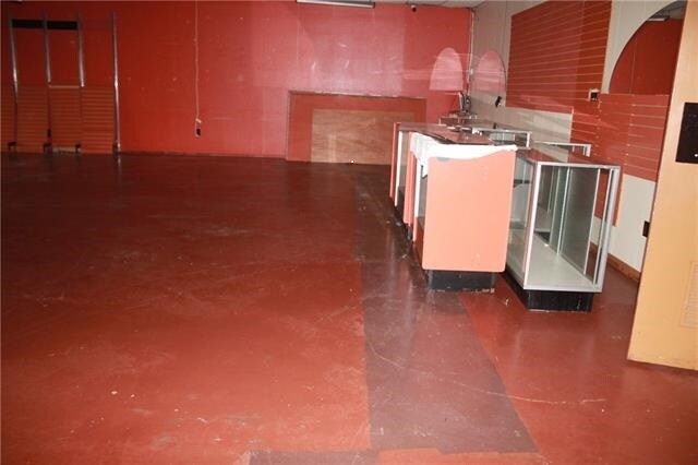 More Photos Of 800 3rd St, Kentwood General Retail For Sale