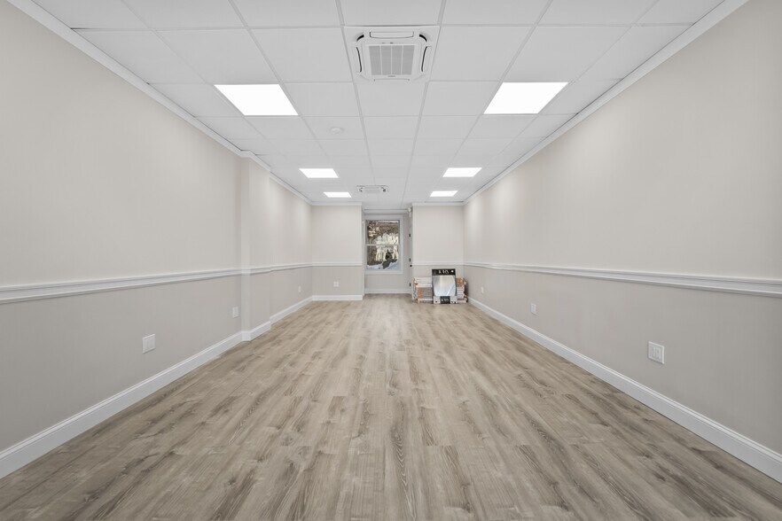 More Photos Of 324 Mount Pleasant Ave, Mamaroneck Storefront Retail Office For Lease