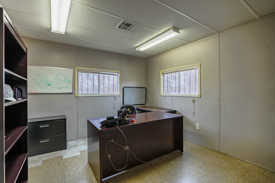 More Photos Of 2021 Shannon Pl SE, Washington Land For Lease