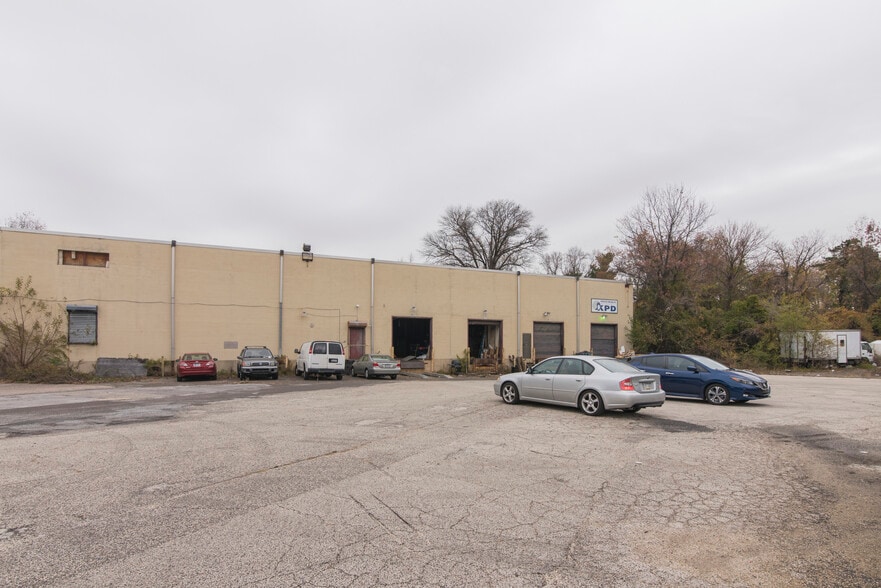 More Photos Of 5331 N 10th St, Philadelphia Warehouse For Lease