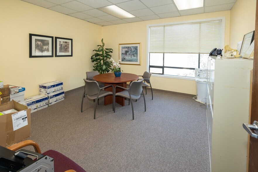 More Photos Of 24 Professional Center Pky, San Rafael Medical For Sale