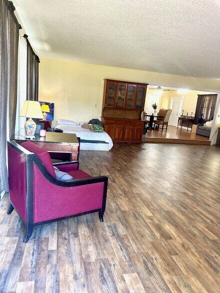 More Photos Of 2093 W Lynchburg Salem Tpke, Bedford Unknown For Lease