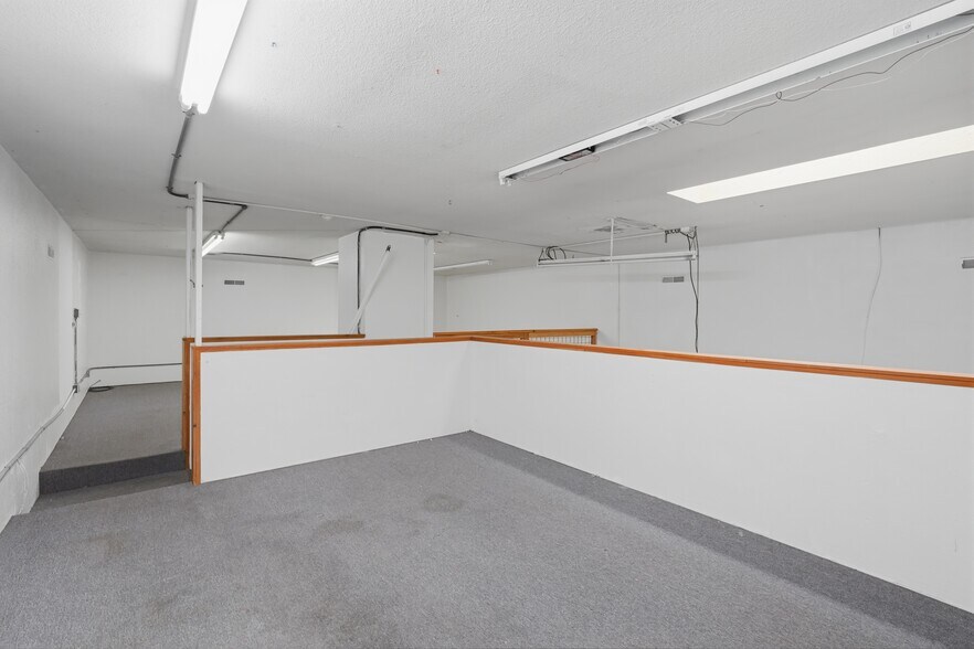More Photos Of 12493 Loma Rica Dr, Grass Valley Industrial For Sale