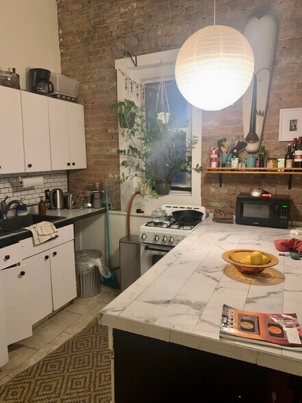 More Photos Of 373 S 1st St, Brooklyn Storefront Retail Office For Sale