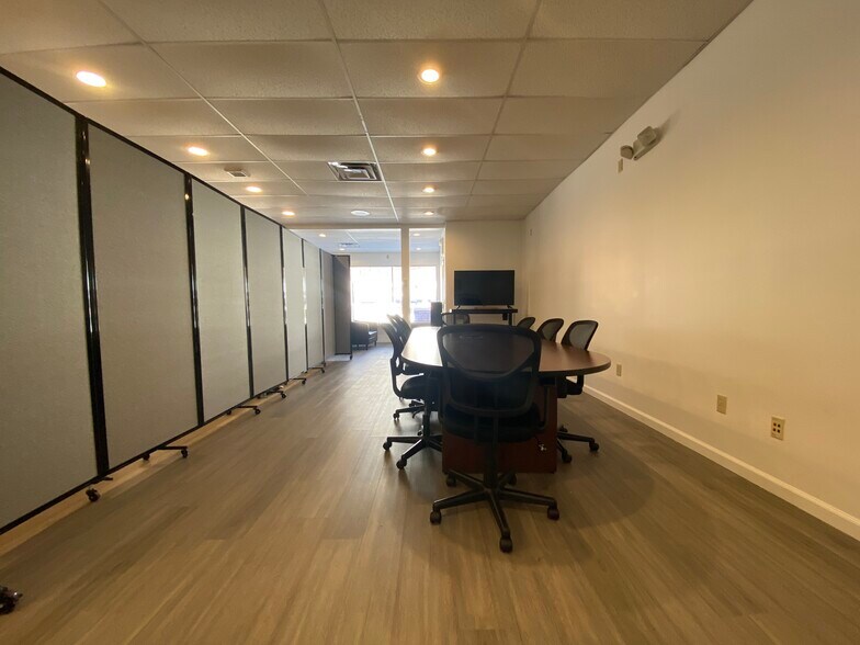 More Photos Of 34 Town St, Norwich Storefront Retail Office For Sale