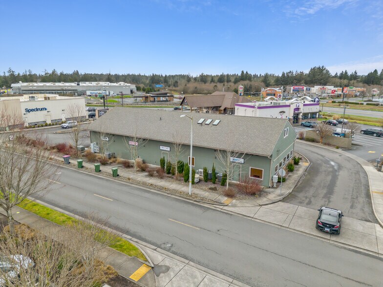 More Photos Of 1520 SE Discovery Ln, Warrenton General Retail For Sale