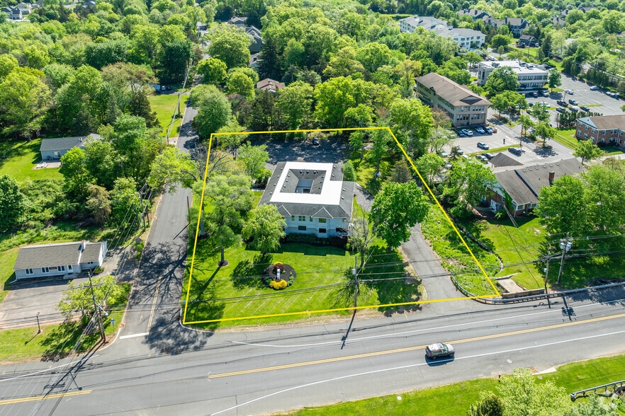 More Photos Of 682 US-202, Bridgewater Office For Sale