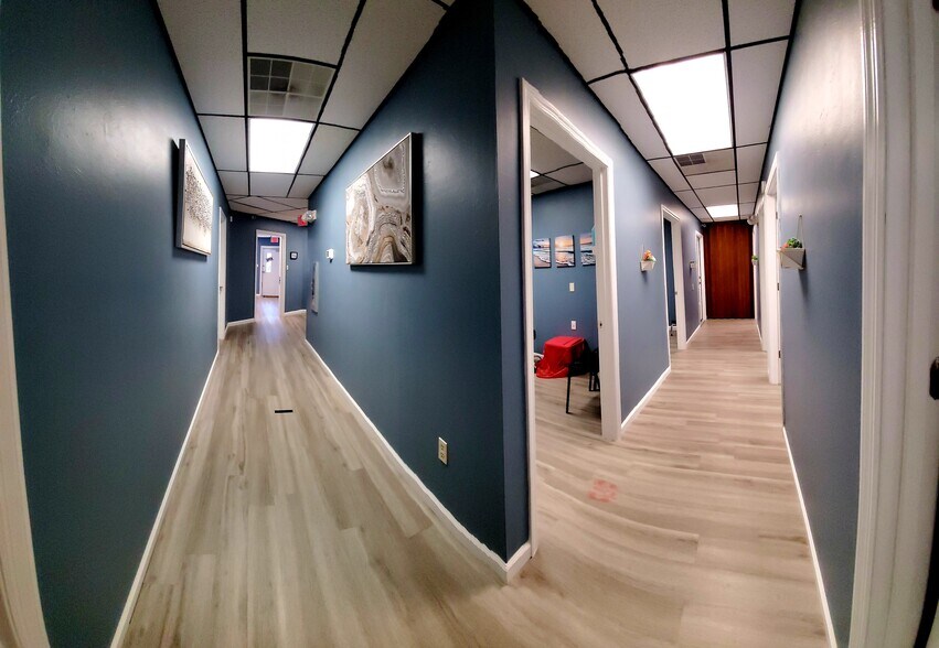 More Photos Of 1403 Medical Plaza Dr, Sanford Medical For Sale
