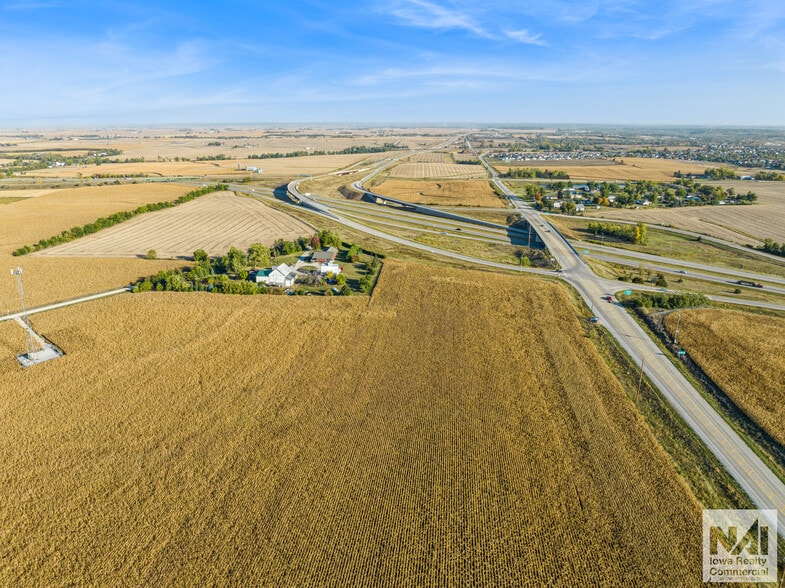 More Photos Of 8401 Angle Rd, Cedar Rapids Land For Sale