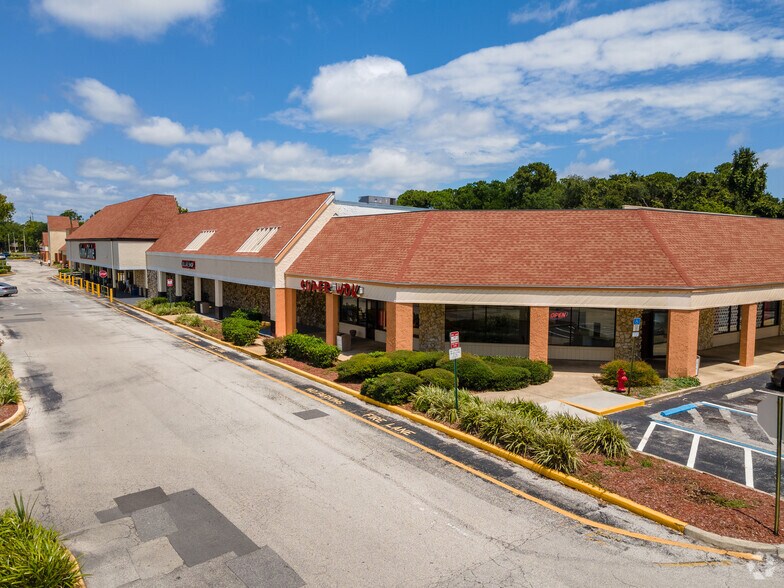 More Photos Of 4011-4031 S Nova Rd, Port Orange General Retail For Lease