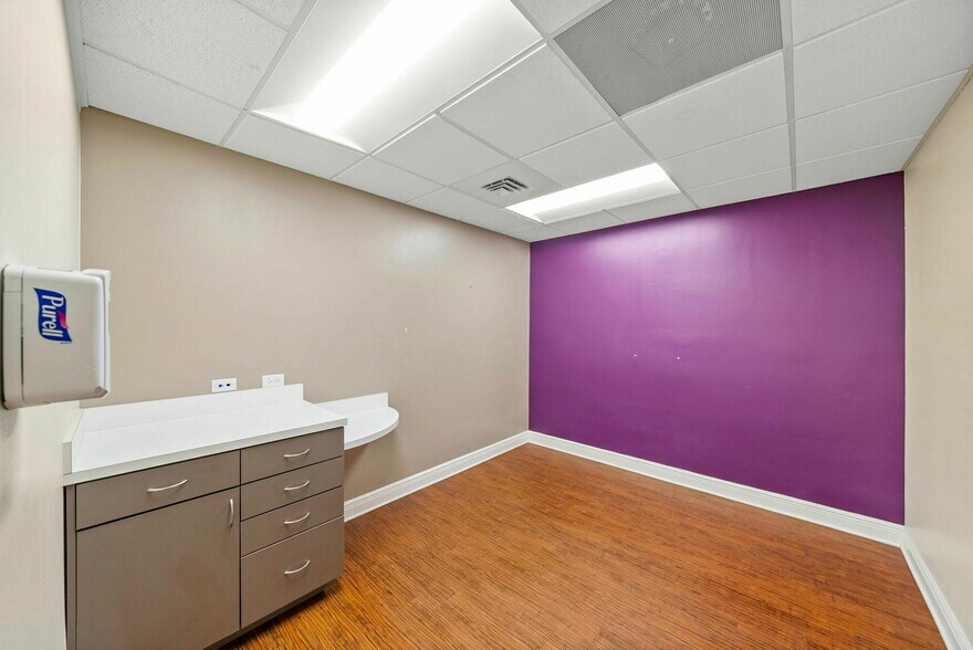 More Photos Of 1600 Jenks Ave, Panama City Medical For Sale