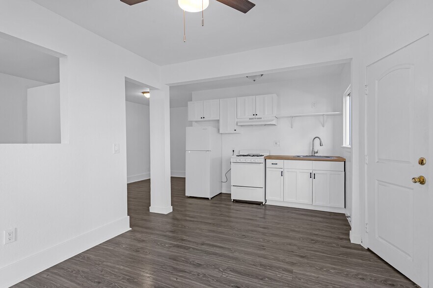 More Photos Of 20 Brooks Ave, Venice Apartments For Sale