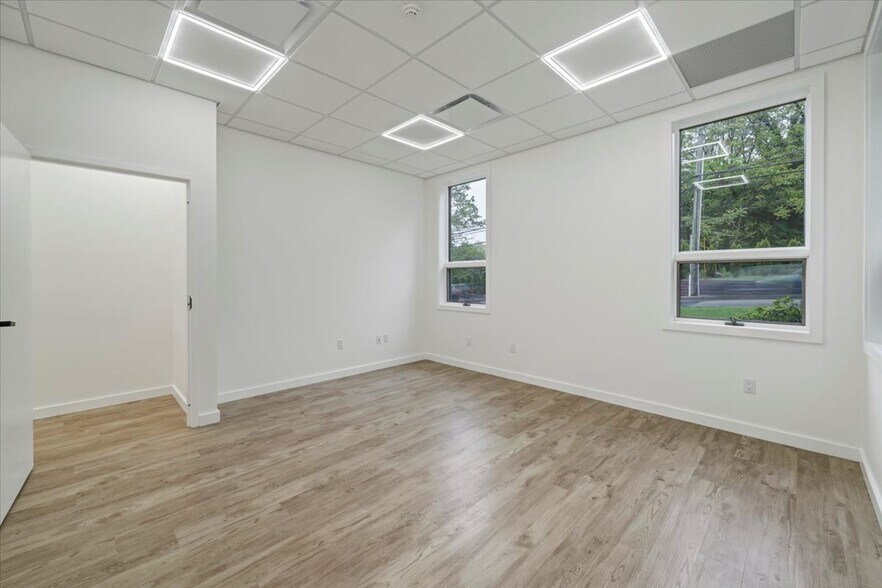 More Photos Of 72 Summit Ave, Montvale Office Residential For Lease