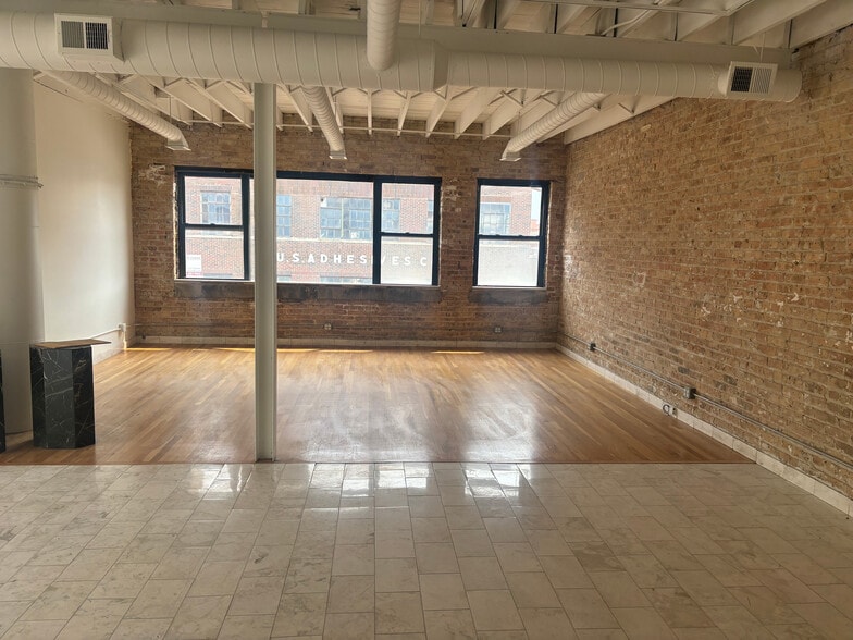 More Photos Of 1730-1740 W Carroll Ave, Chicago Warehouse For Lease