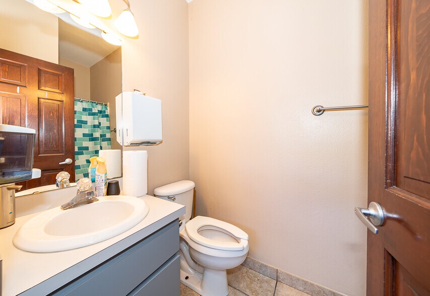 More Photos Of 809 E Oak St, Kissimmee Medical For Sale