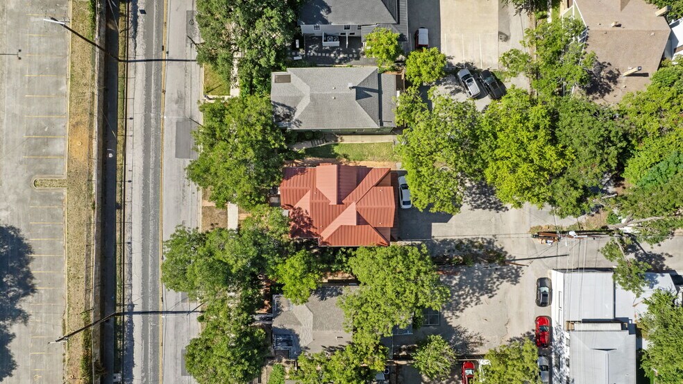 More Photos Of 1104 West Ave, Austin Office For Sale