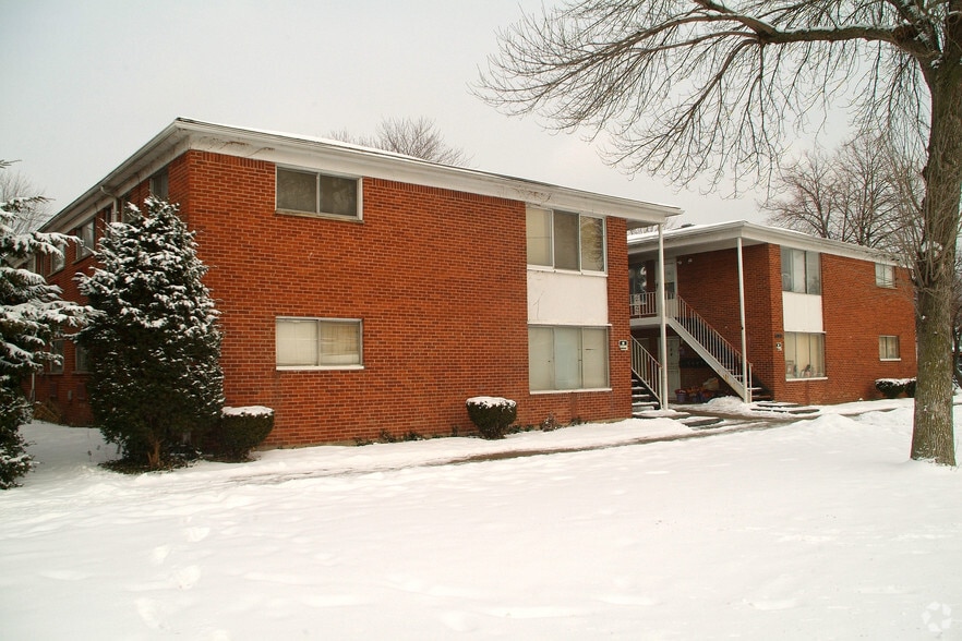 Primary Photo Of 10400 Whittier St, Detroit Apartments For Sale